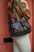 Load image into Gallery viewer, ARIBAU LEATHER SHOULDER BAG