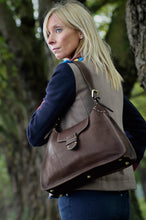Load image into Gallery viewer, CINTA LEATHER SHOULDER BAG