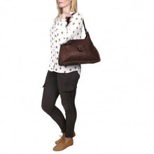 Load image into Gallery viewer, CINTA LEATHER SHOULDER BAG