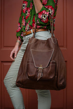 Load image into Gallery viewer, ULUNDI LEATHER SHOULDER BAG
