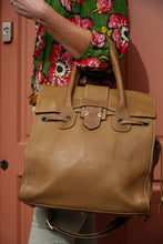 Load image into Gallery viewer, Girona Leather Tote Bag
